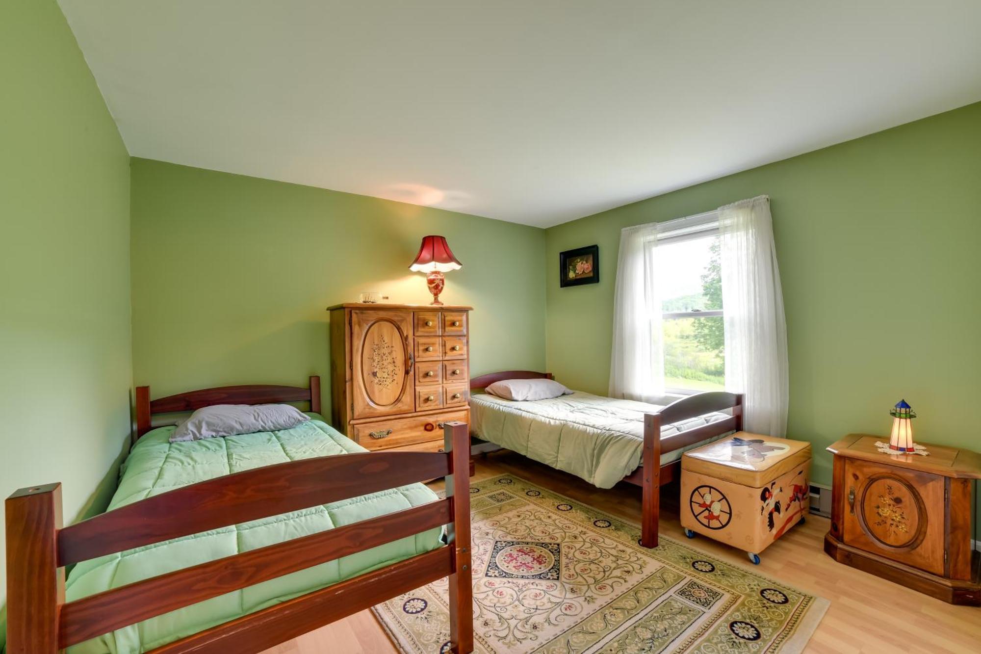 Quiet Catskills Getaway With Deck And Mtn Views New Kingston Exterior photo
