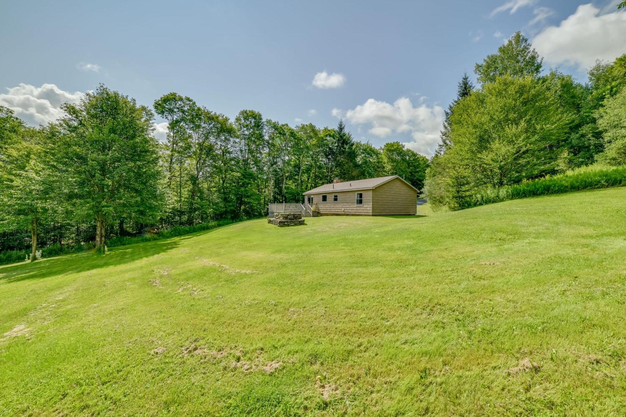 Quiet Catskills Getaway With Deck And Mtn Views New Kingston Exterior photo